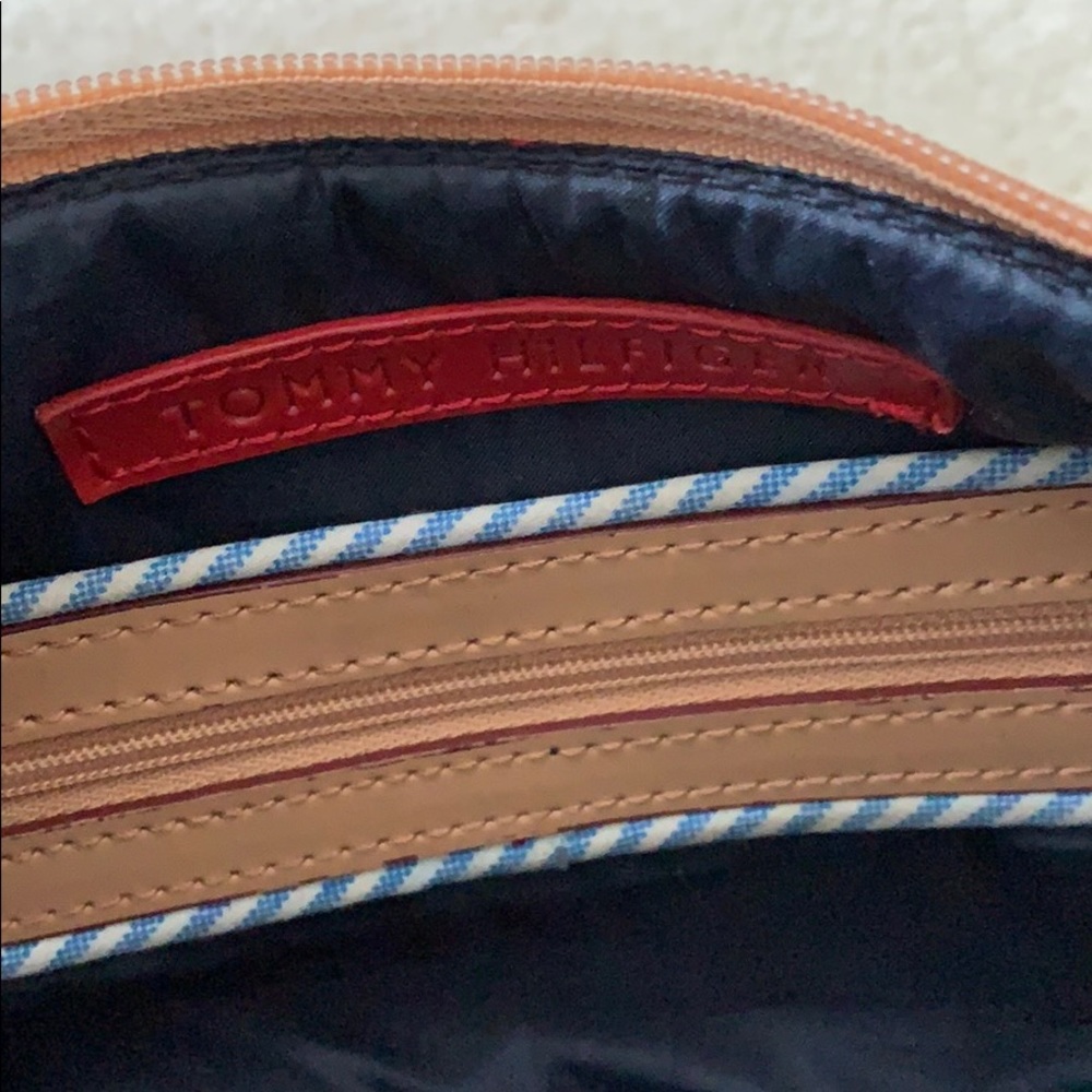 Tommy Hilfiger Yellow Flowered Purse - Picture 7 of 8